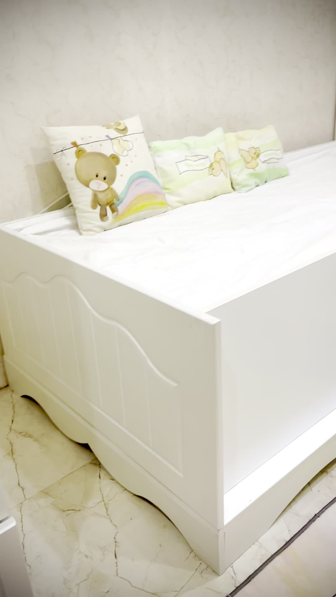 تخت سفید تخت نوجوان تخت کودک تخت تک نفره|تخت و سرویس خواب|شهریار, شهریار|دیوار