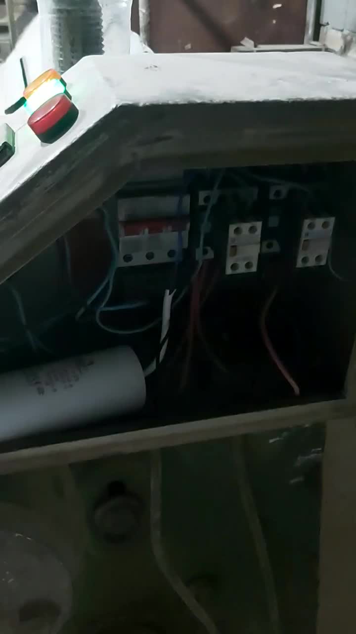 برق.برقکار.تک سه فاز.نصب لوازم برقی‌.تابلوعیب یابی|خدمات پیشه و مهارت|ایرانشهر, |دیوار