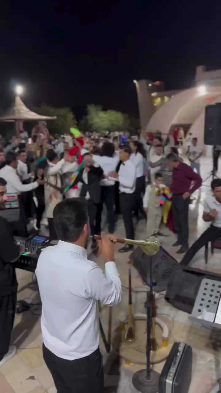 همراه عروسی برای عکس برداری|خدمات پذیرایی، مراسم|شهرکرد, |دیوار