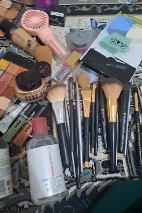 فروش لوازم ارایشی|آرایشی، بهداشتی، درمانی|جیرفت, |دیوار