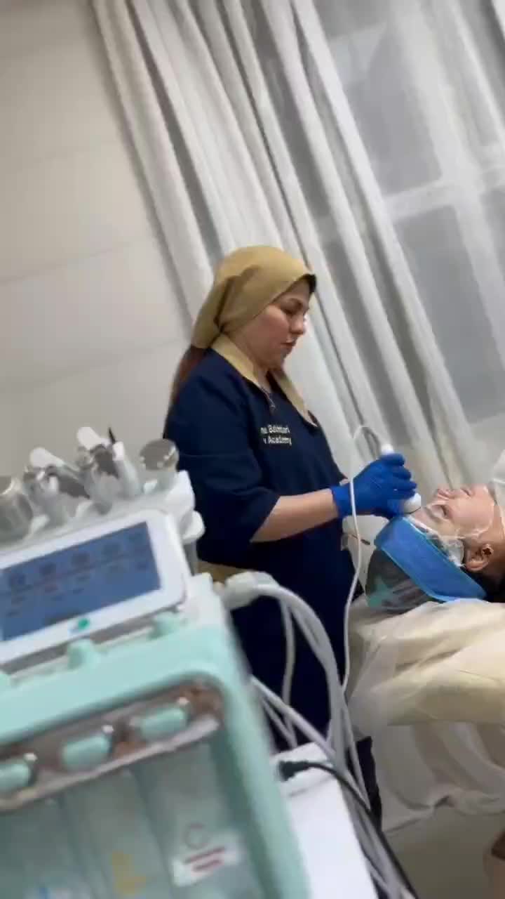 پاکسازی پوست وفیشال(پک تخفیف برای یک هفته)|خدمات آرایشگری و زیبایی|کرج, گوهردشت|دیوار