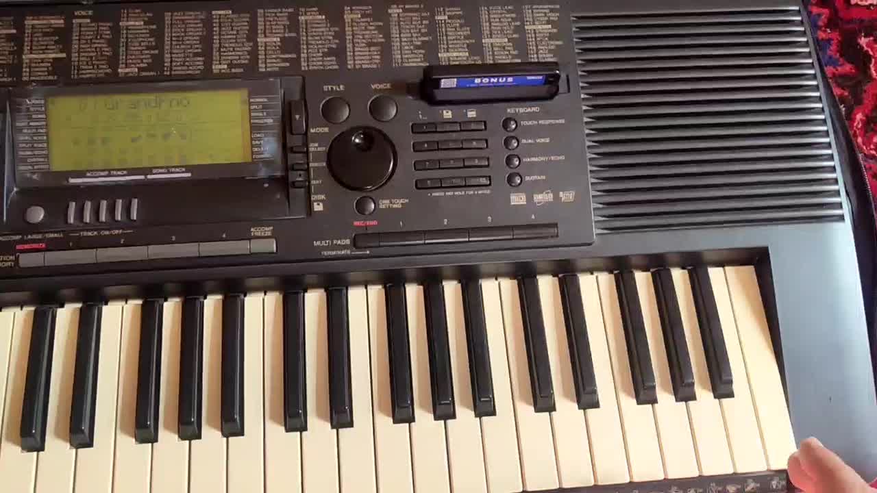 یاماها آموزش خانگی کارت فلاش و فلاپی خور بامیز چوب|پیانو، کیبورد، آکاردئون|تبریز, |دیوار