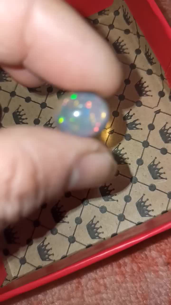 سنگ اوپال اشرافی هشت قیراطی|جواهرات|تبریز, |دیوار