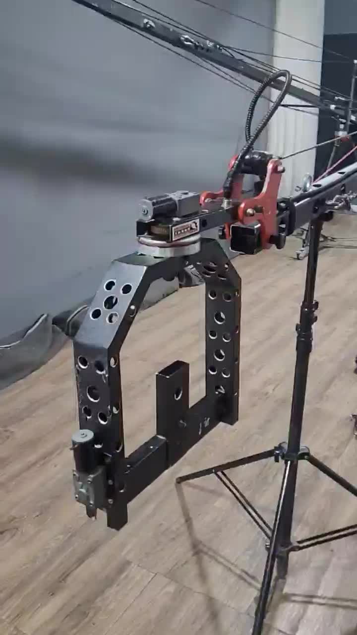 کرین ۴ متری با مانیتور fullHD و وزنه کامل و کیف|دوربین عکاسی و فیلمبرداری|بابل, |دیوار