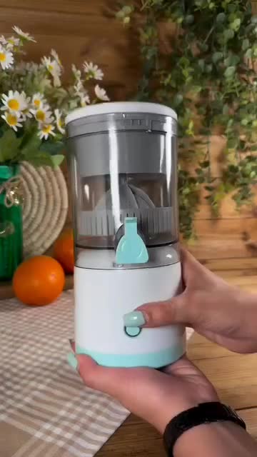 آبمیوه گیری شارژی قابل حمل|آبمیوه‌گیر و آب‌مرکبات‌گیر|قزوین, |دیوار