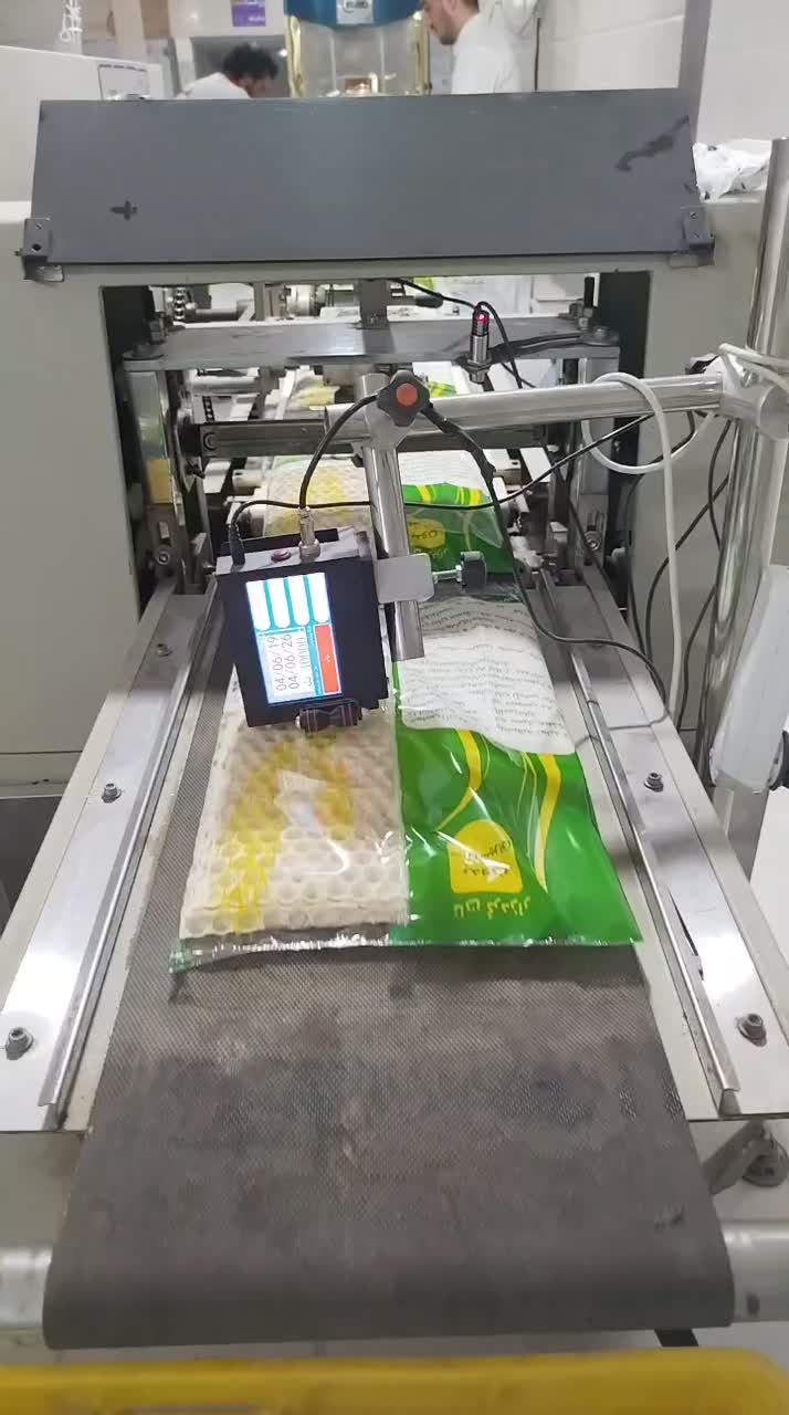 نان لواش صنعتی کُردزار با سیب سلامت بهداشتی|خوردنی و آشامیدنی|تهران, امیریه|دیوار