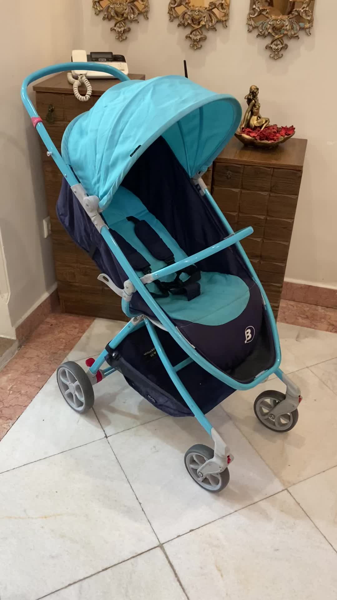 کالسکه چمدانی مسافرتی و شهری بسیار روان و محکم|کالسکه و لوازم جانبی|تهران, شهرک غرب|دیوار