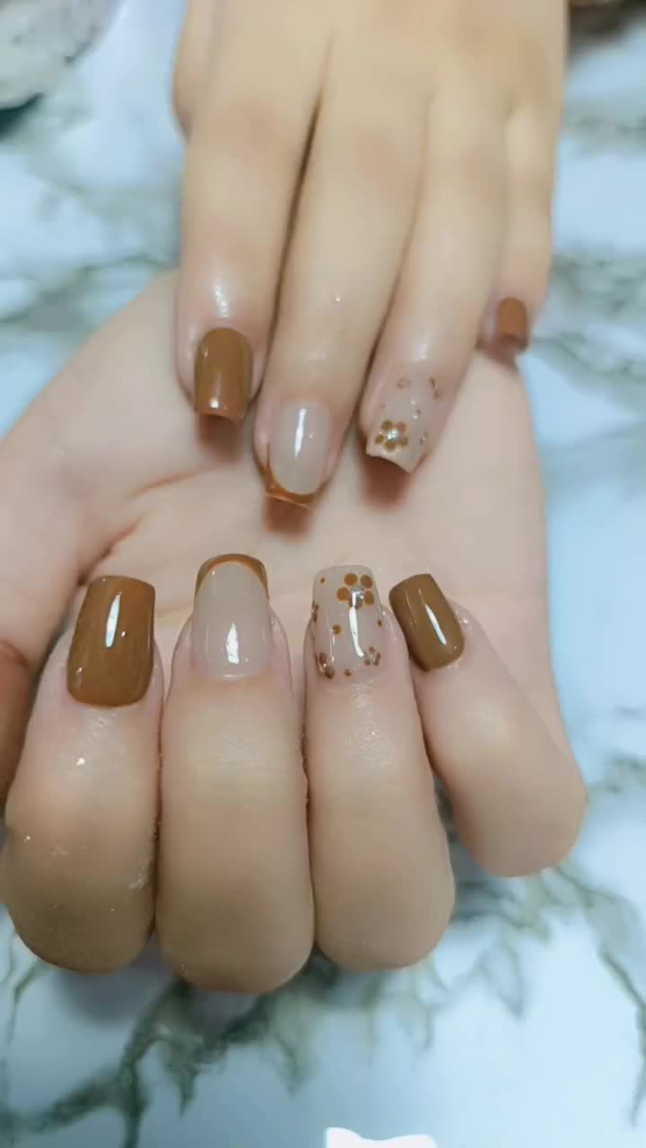 کاشت ناخن عنبرآباد|خدمات آرایشگری و زیبایی|عنبرآباد, |دیوار