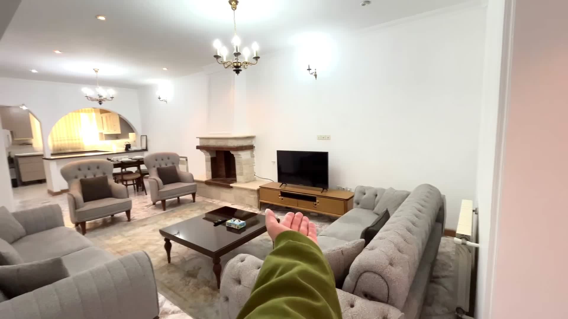 اجاره واحد مبله در بهترین لوکیشن بلوار چمران|اجارهٔ کوتاه‌مدت آپارتمان و سوئیت|شیراز, نیایش|دیوار