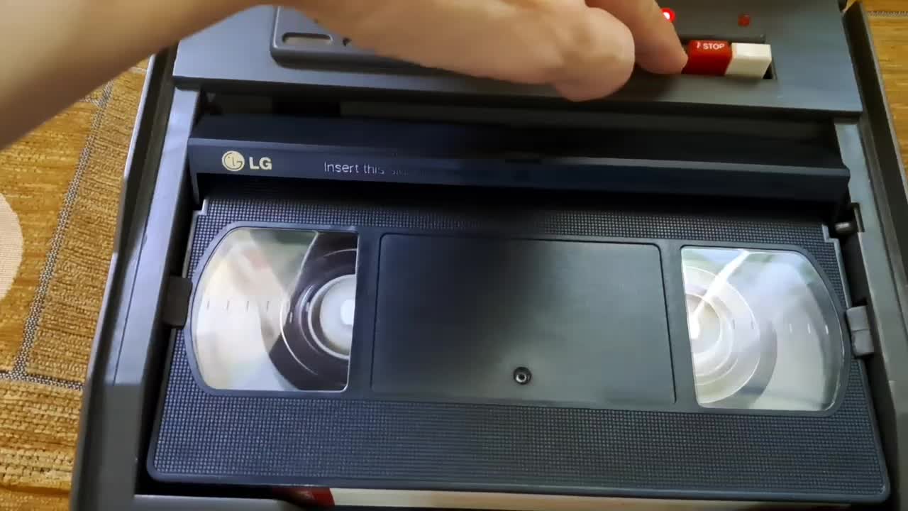 نوار برگردان فیلم های vhs|پخش‌کننده DVD و ویدیو|رشت, استقامت ۱|دیوار