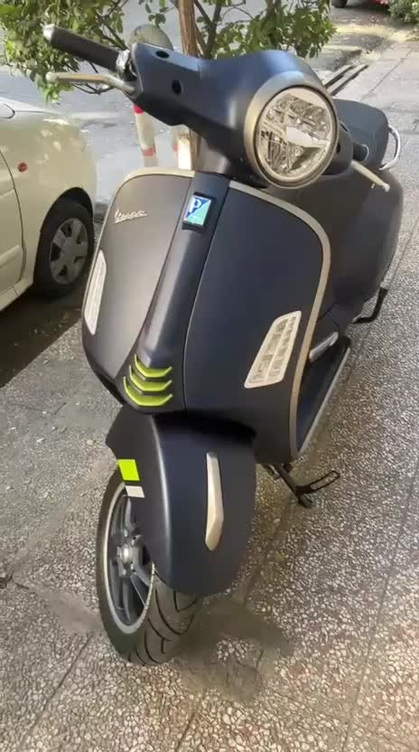 وسپا (ایتالیا)|موتورسیکلت|رشت, منظریه|دیوار