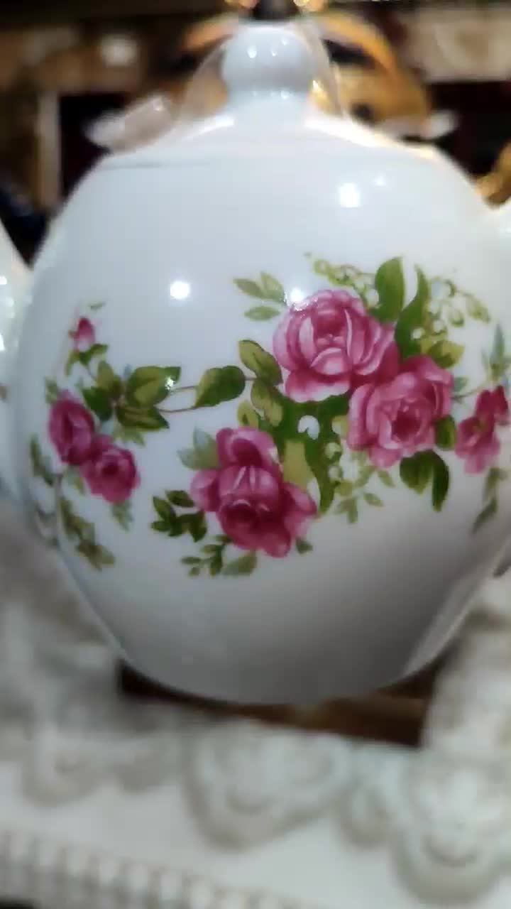 قوری گلدار یلدا گلسرخ|قوری، کتری، قهوهساز دستی|بوشهر, |دیوار