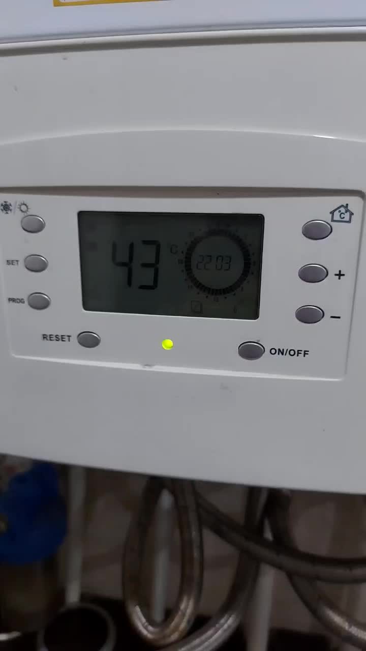 پکیج تاچی ۲۴۰۰۰|آبگرمکن، پکیج، شوفاژ|پردیس, فاز ۴|دیوار