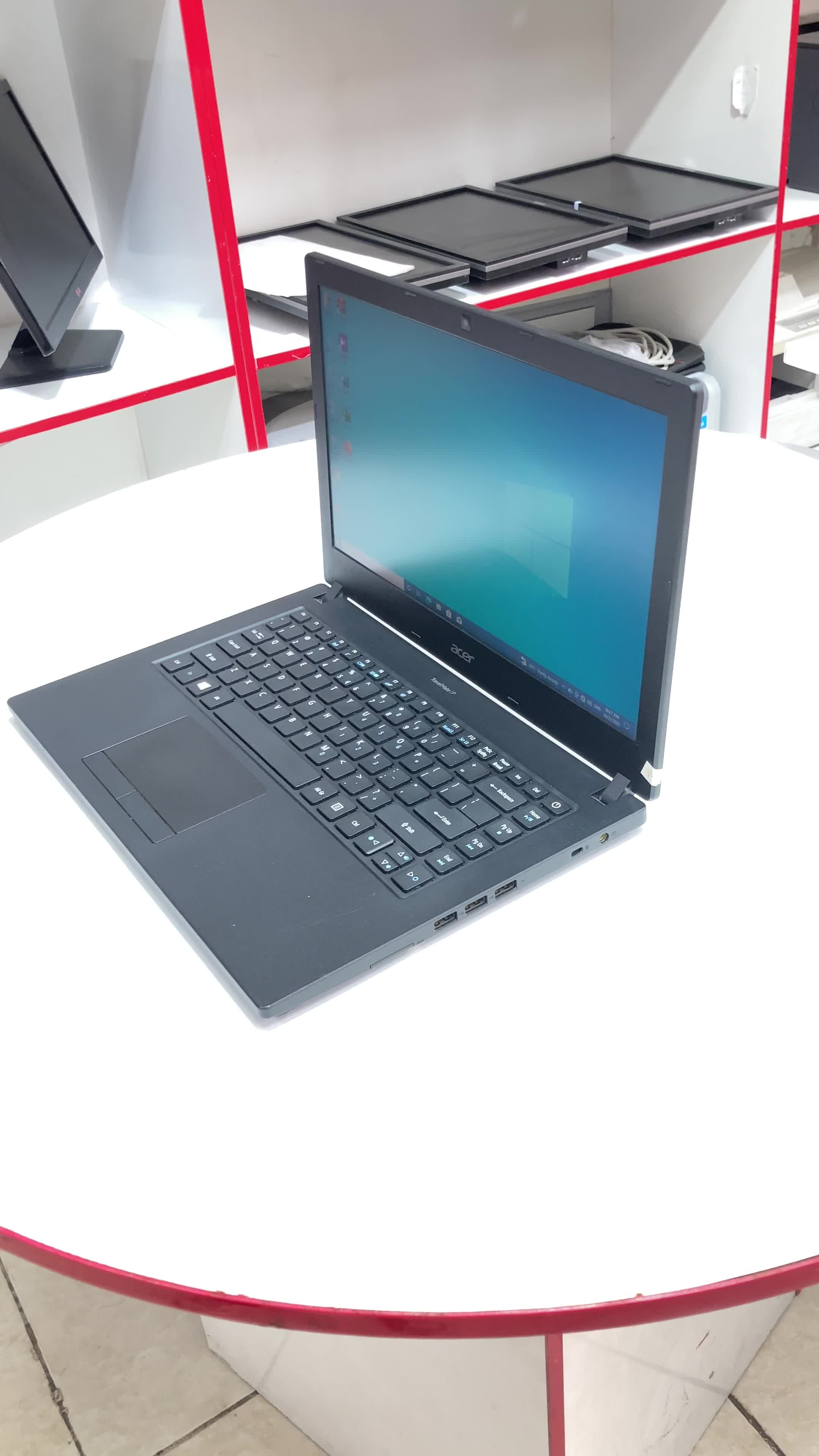 لپتاپ ایسر Core i5 نسل 8 رم 8 ( استوک اروپایی )|رایانه همراه|شهرکرد, |دیوار