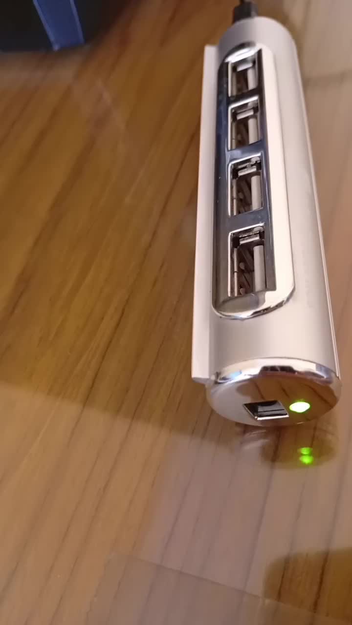 kvm Switch D-Link 121 + hub 4 port usb2|قطعات و لوازم جانبی رایانه|تهران, نیروی هوایی (پیروزی)|دیوار