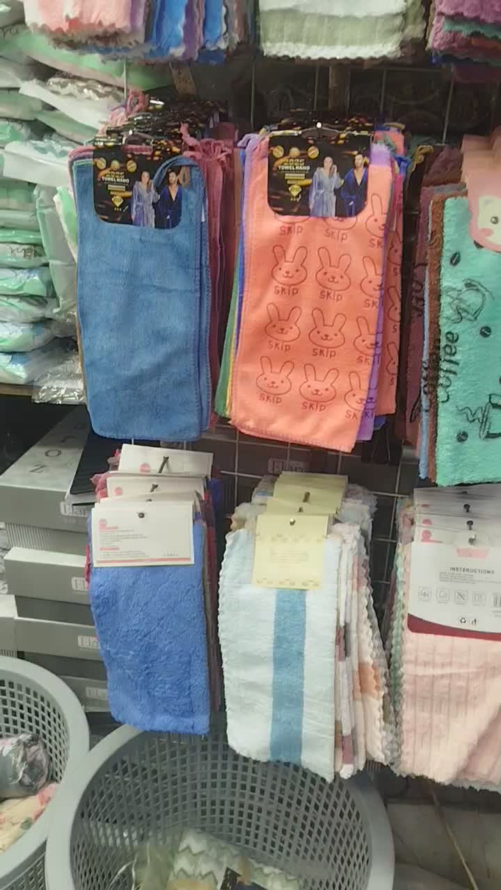 انواع پتوهای وارداتی در همه سایز و جنس|رختخواب، بالش، پتو|الوند, |دیوار