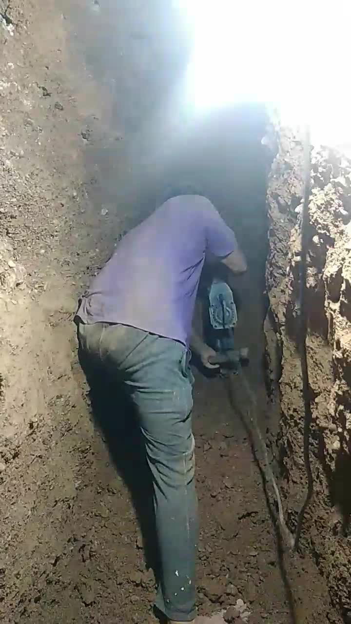 چاه کنی وتخریب|خدمات پیشه و مهارت|نجفآباد, حومه نجف آباد|دیوار