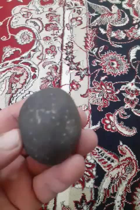 مشکوک به شهاب سنگ|جواهرات|کوزران, |دیوار