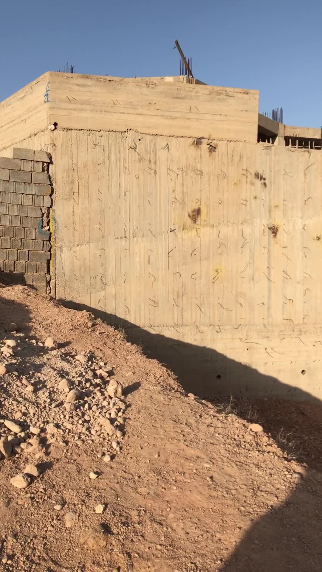 زمین مسکونی ویلایی قلات ۵۲۰ متر کوچه۱۶ گلستان|فروش زمین و ملک کلنگی|شیراز, قلات|دیوار