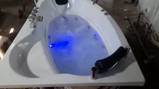 ساخت و تولید انواع وان ها و جکوزی|لوازم حمام|شهریار, رزکان|دیوار