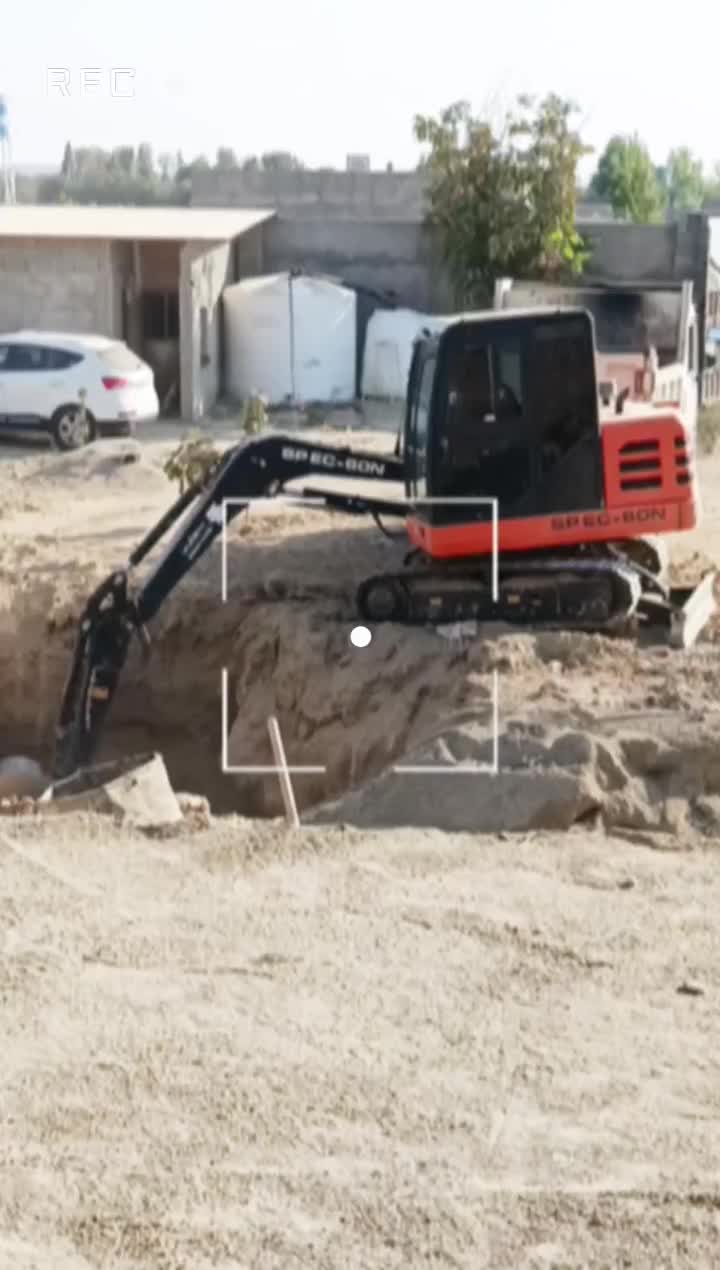 بابکت و مینی بیل خاکبرداری پیکور|خدمات حمل و نقل|چهارباغ, |دیوار