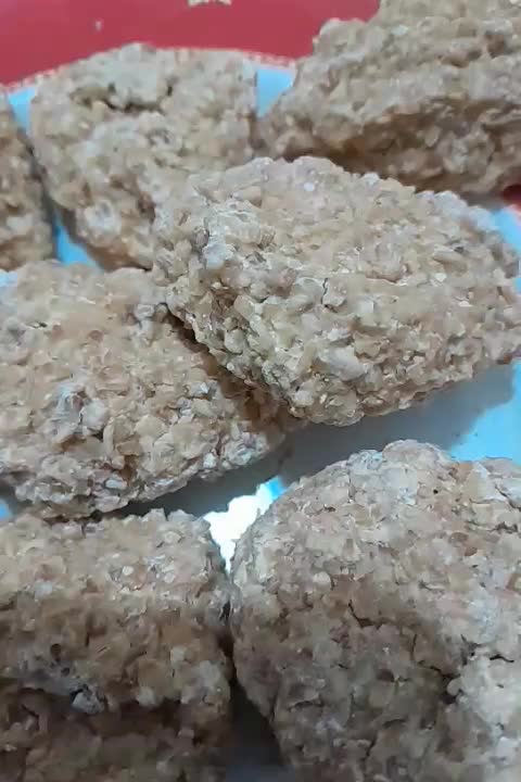 دیونه عالی|خوردنی و آشامیدنی|دهگلان, |دیوار