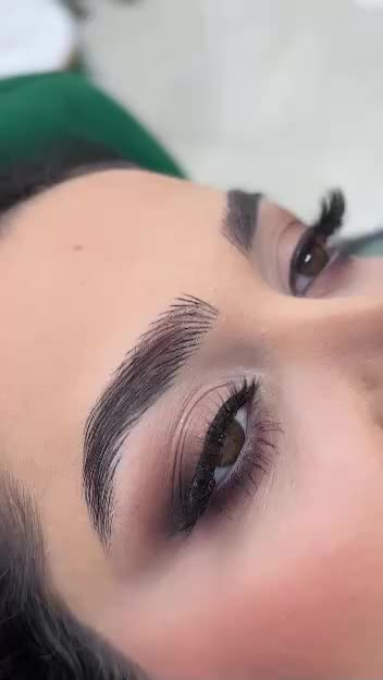 آموزش و خدمات حرفه ای میکاپ|خدمات آرایشگری و زیبایی|قم, زنبیل آباد|دیوار