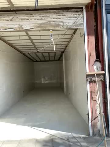 اجاره مغازه|اجارهٔ مغازه و غرفه|قم, دروازه چوبی|دیوار