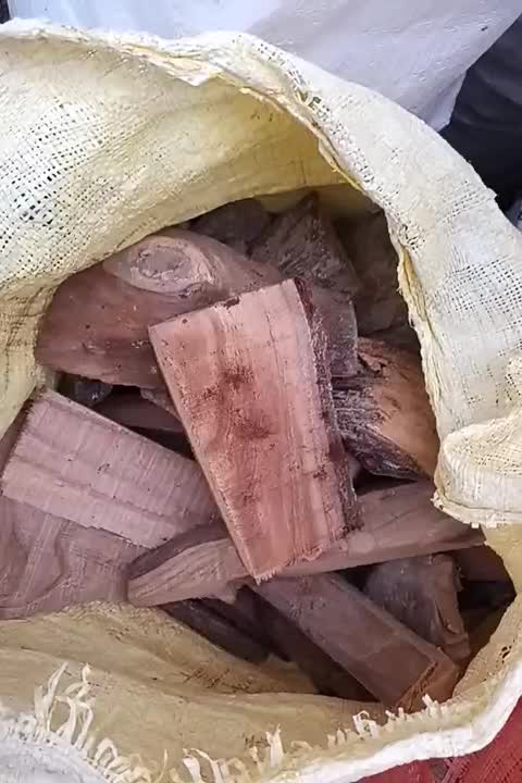 هیزم خرد شده مخصوص کبابی ، پوشال خراطی ، خاک اره|عمده‌فروشی|رشت, دباغیان|دیوار