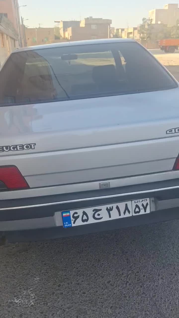 پژو ۴۰۵ ۸۸دوگانه .|خودرو سواری و وانت|قم, باغ شریفی|دیوار
