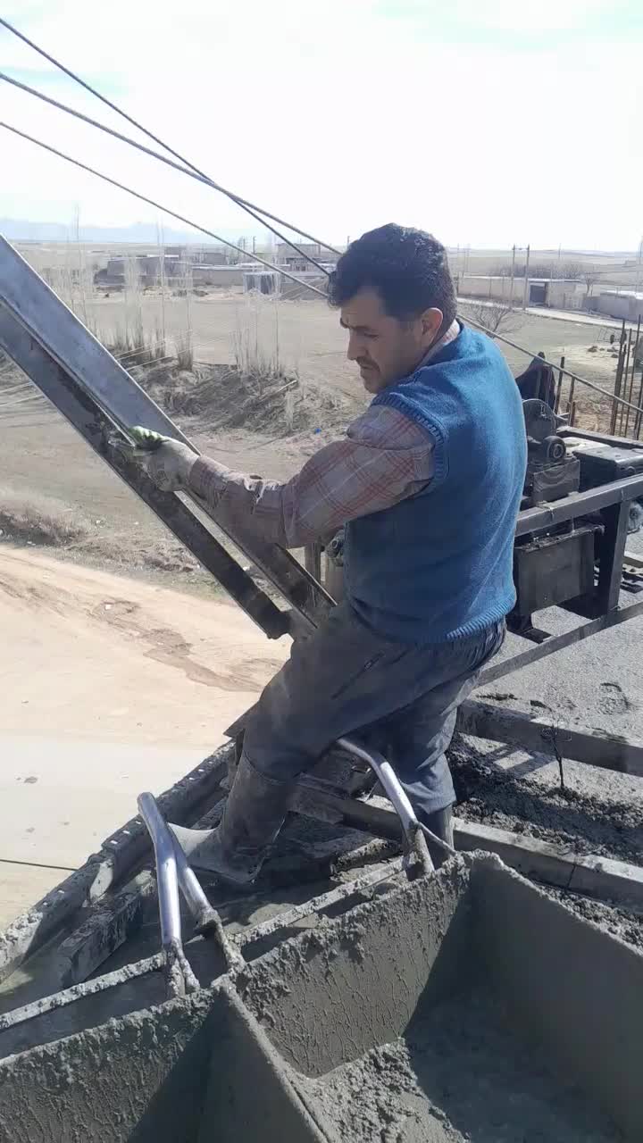 بتن ریزی دستی علی بیات|خدمات پیشه و مهارت|زنجان, |دیوار