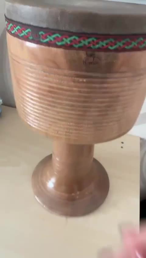 تنبک|سازهای سنتی|کرج, مهرویلا جنوبی|دیوار