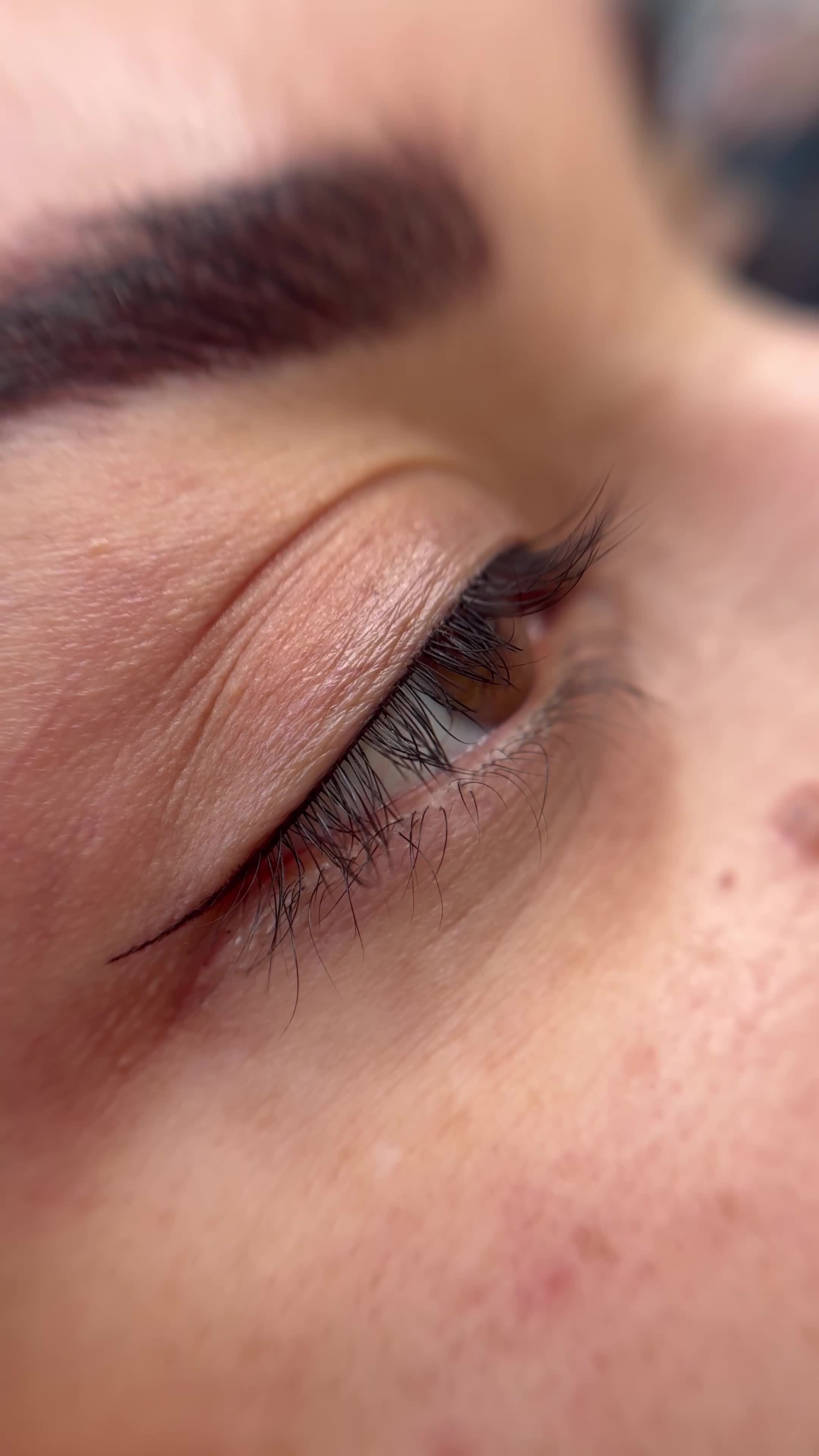 ارایش دائم میکروپیگمنتیشن فیبروز|خدمات آرایشگری و زیبایی|یاسوج, |دیوار