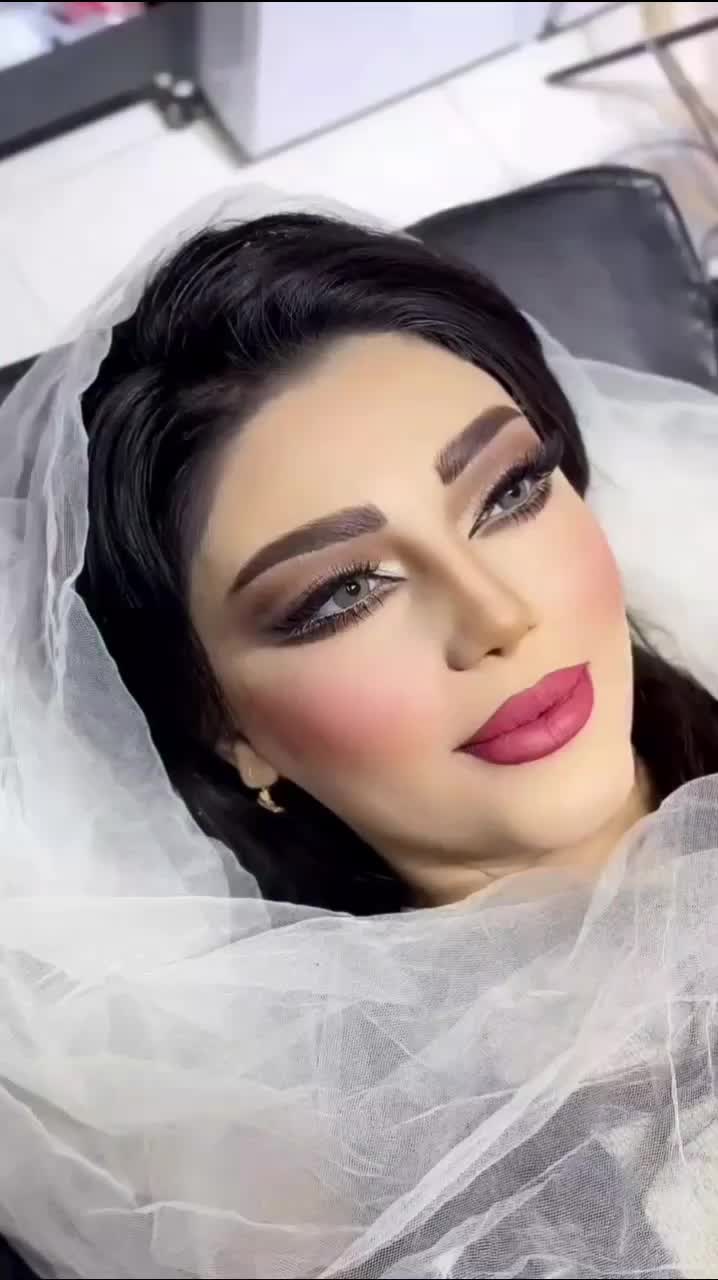 میکاپ وشنیونVIPعروس ومحفلی درشاهینشهرواصفهان/آموزش|خدمات آرایشگری و زیبایی|شاهین‌شهر, عطار|دیوار