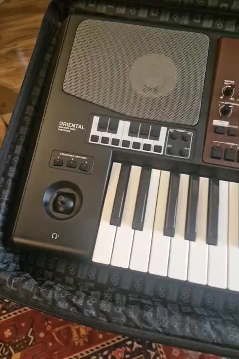کیبورد ( ارگ ) کرگ ( korg) pa700|پیانو، کیبورد، آکاردئون|کرج, فاز ۳ مهرشهر|دیوار