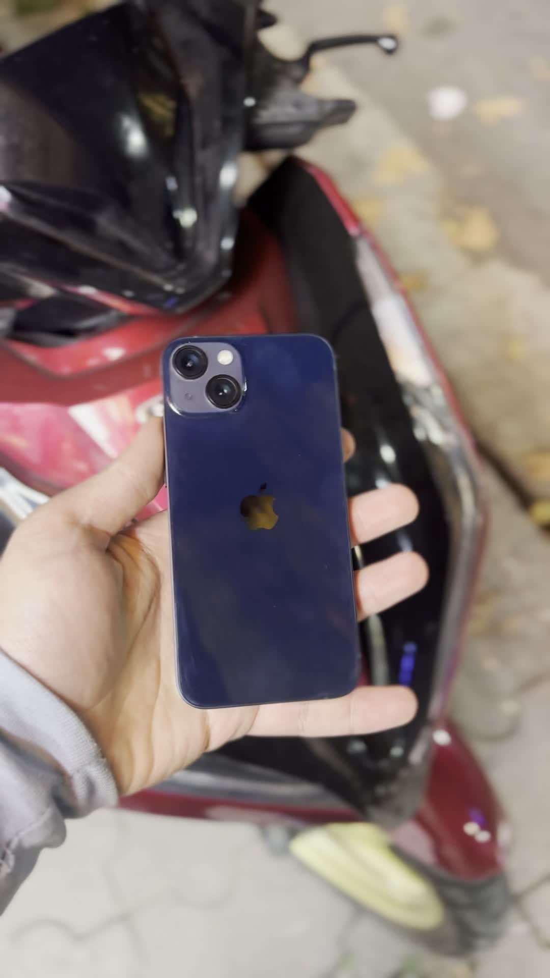 iphone 13 normal|موبایل|فومن, |دیوار