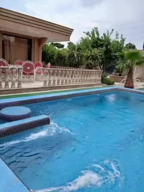 اجاره روزانه باغ ویلا لاکچری لوکیشن عالی شهریار|اجارهٔ کوتاه‌مدت ویلا و باغ|کرج, شهریار|دیوار