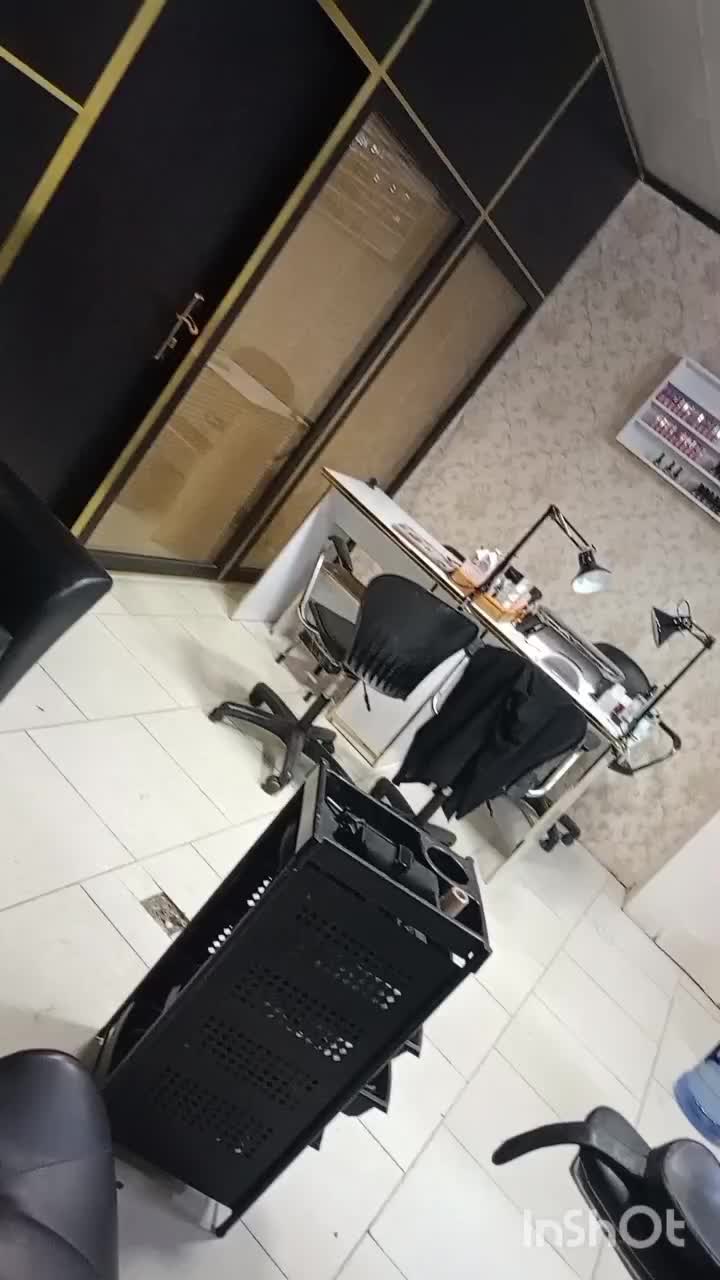 پارتیشن دوجداره   همراه با پرده ولومی|دفتر کار|قرچک, زیبا شهر|دیوار