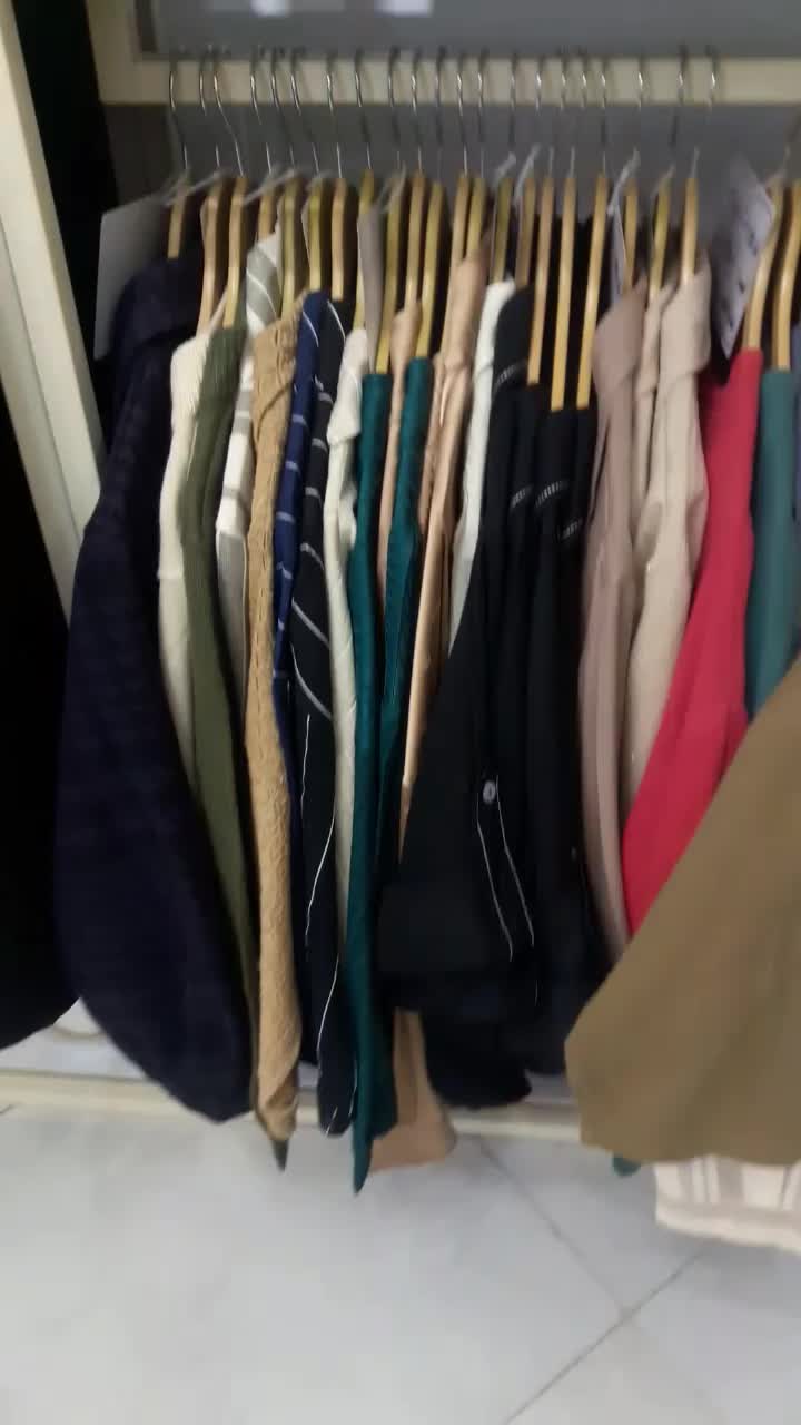 فروش بیش از ۸۰ تیکه لباس بصورت یکجا|لباس|تهران, مسعودیه|دیوار