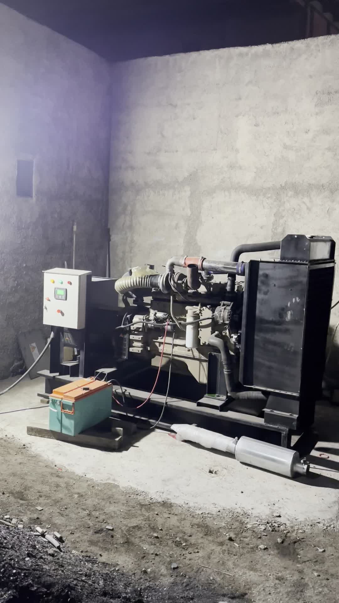 فروش انواع دیزل ژنراتور ولوو کمنز بنز پرکینز|ماشینآلات صنعتی|خاوران, |دیوار