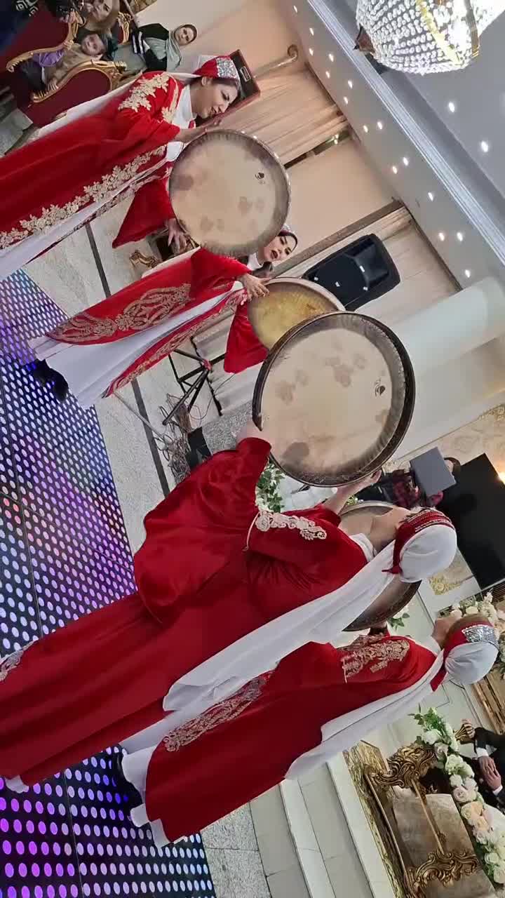 دف‌نوازی مجالس با تخفیف محلی و گل‌ریزان رایگان|خدمات پذیرایی، مراسم|تهران, یافت‌آباد|دیوار