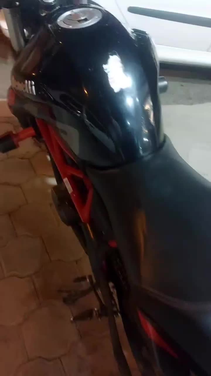 موتور بنلی ۳۰۰ مدل ۱۳۹۹ کارکرد۳۳ تاکار اس بدون خرج|موتورسیکلت|کاشان, شهید زجاجی|دیوار