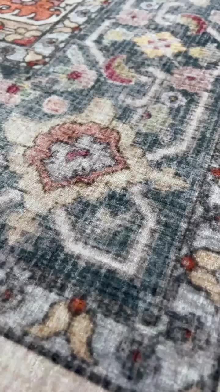 قرمز لاکی|روفرشی|رشت, دیلمان|دیوار