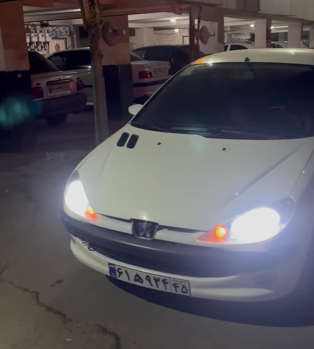 ۲۰۶ فیس ۲۰۷ در حد صفر|خودرو سواری و وانت|سیرجان, |دیوار