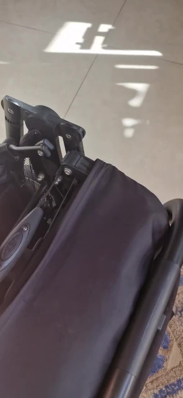 کالسکه عصایی مشکی  تایلندی|کالسکه و لوازم جانبی|اصفهان, گلزار|دیوار