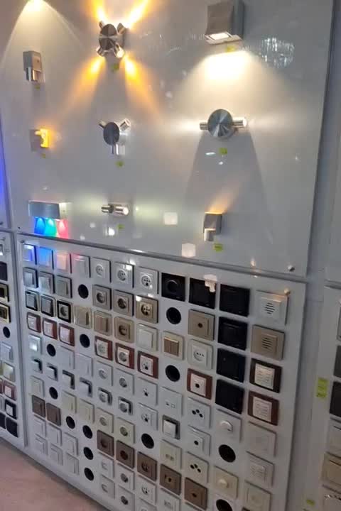 استخدام نیروی کار ( فروشگاه روشنایی و برق )|استخدام بازاریابی و فروش|لار, |دیوار