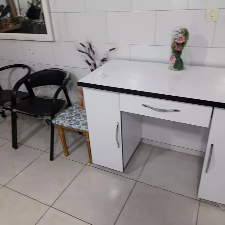 اجاره میز ناخن و صندلی پدیکور و مانیکور|آرایشگاه و سالنهای زیبایی|کرمان, |دیوار