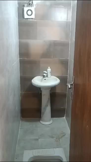 فروش خانه به همراه پارکینگ و مغازه|فروش آپارتمان|مشکیندشت, |دیوار