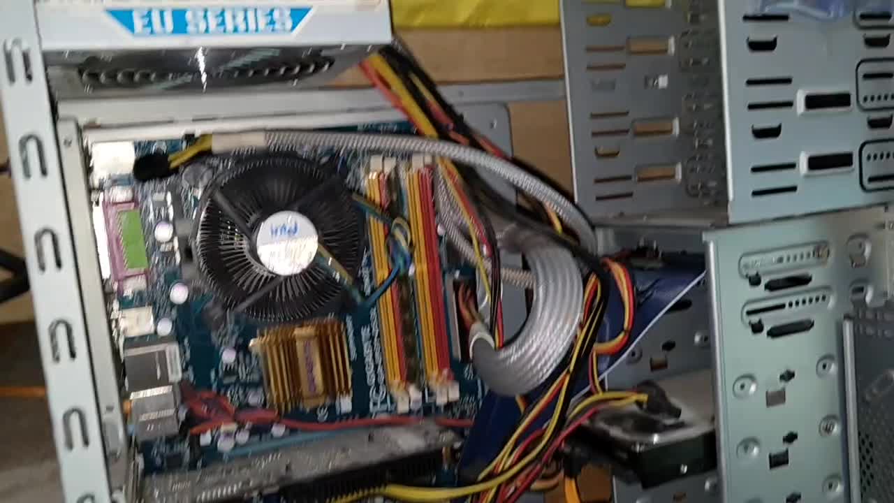 باندل DDR2|رایانه رومیزی|اصفهان, باغ زرشک|دیوار