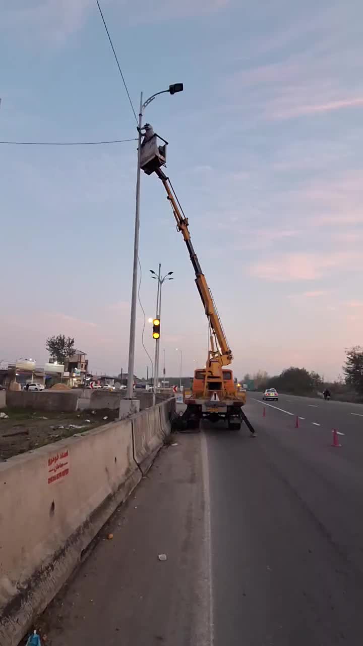 اجاره بالابر خاور ۱۸متری|خدمات حمل و نقل|رشت, اسماعیل آباد|دیوار